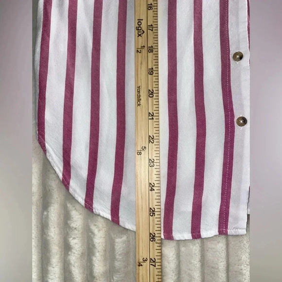 Maeve Anthropologie Short Sleeve Shirt Ruffle Sleeve Pink and White Medium - Picture 3 of 7